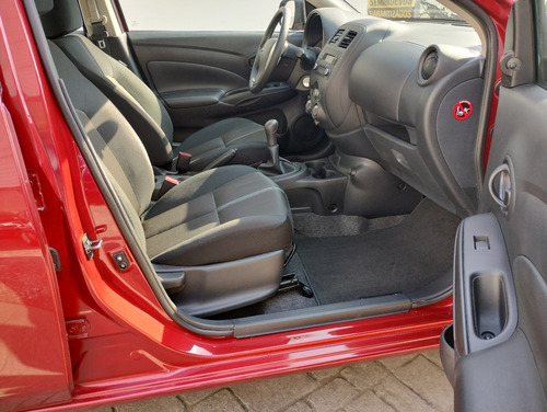 Nissan V-Drive 1.6 Mt A/C Audio