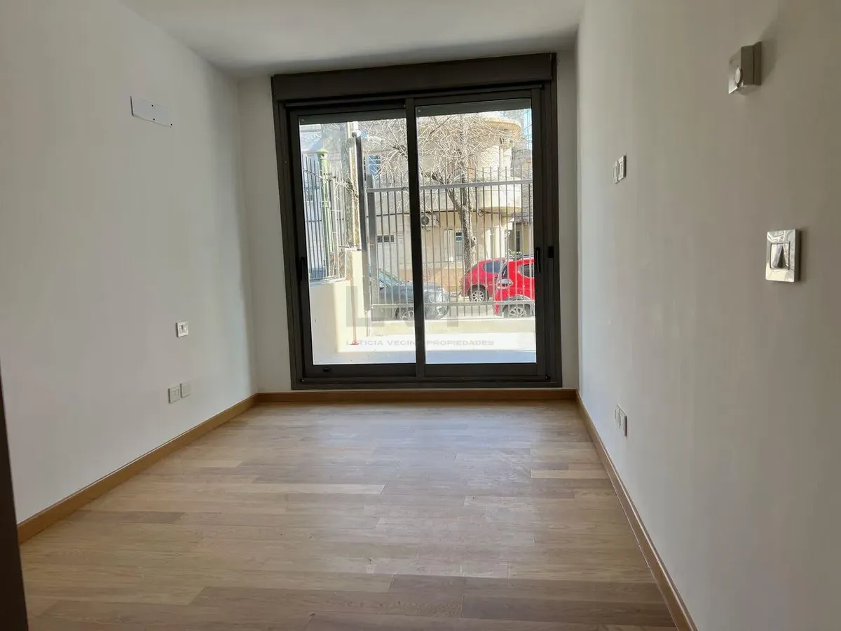 Alquiler De Apartamento De Un Dormitorio Con Muebles Y Con Patio En Parque Rodó · Foto 5