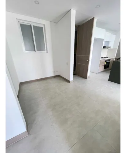 Alquilo Apartamento En C.r Portus 3.52- La Flora