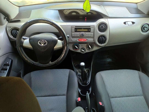 Imagem 11 de 14 de Toyota Etios Xls 1.5 16v Flex