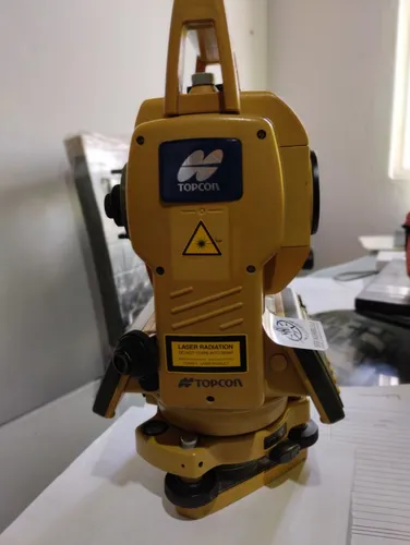 Estación Total De Topografía Topcon Gpt-3002n Con Accesorios (Usado)