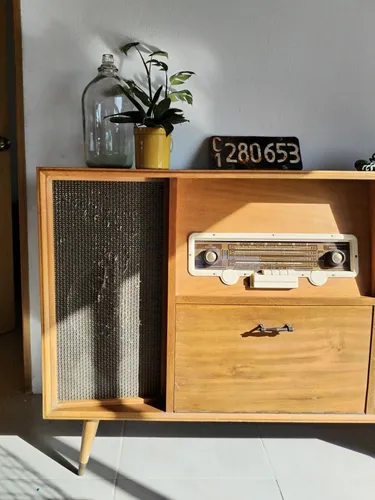 Mueble Tocadiscos Antiguo