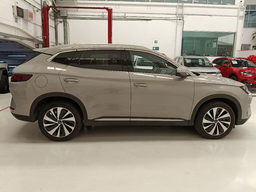 BYD Song 5p Plus DM-i PHEV L4/1.5/T Aut 18.3 kWh