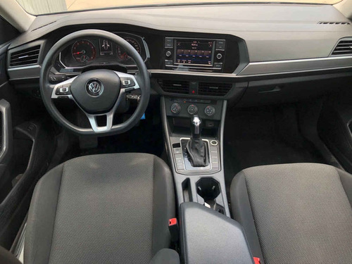 Imagen 11 de 15 de Volkswagen Jetta 2019 1.4 Trendline At