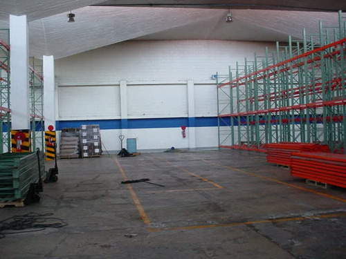 Bodega Independiente De 2830m2, Oficinas En Dos Niveles, Dos Entradas De Trailer