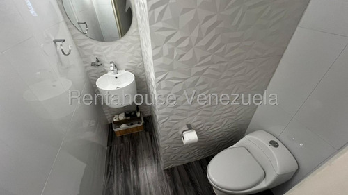 Espectacular Apartamento En Colinas De Valle Arriba! #25-18508 Ricardo Romero
