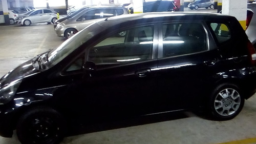 Imagem 2 de 5 de Honda Fit