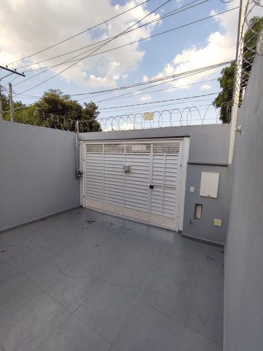 Imagem 6 de 9 de Casa Terrea 2 Dorm + Edicula, Jd Sarah Fl25