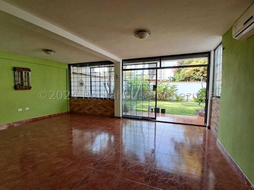 Juan Carlos González. Renta House Carabobo Vende Hermosa Casa Urb. Trigal Norte Valencia Mls #24-26168 Rah/jcg.