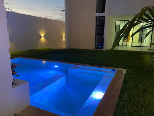 Casa En Venta En Privada Las Margaritas