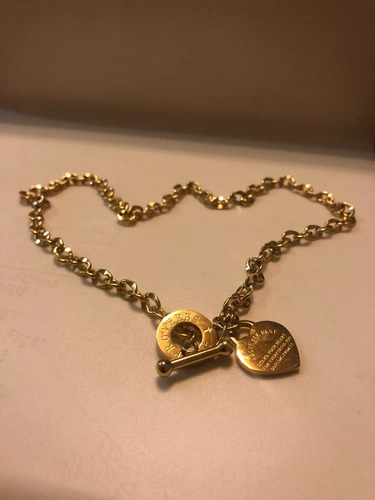 Imagen 4 de 5 de Collar Dorado Eslabones Gruesos Dije Corazón Buchón Broche T