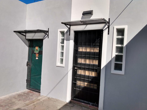 Casa En Venta - 3 Dormitorios 3 Baños - 600mts2 - Manuel B. Gonnet, La Plata