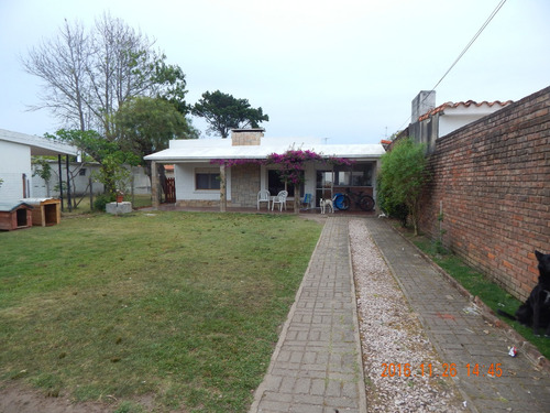 Venta - Piriápolis - Orden De Vender!!! Casa Amplia Con Apto Al Fondo Y Terreno Al Frente En Excelente Zona - Ref 1549