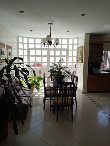 Imagen 5 de 11 de Tonw House Colinas Del Paraiso, Pampatar