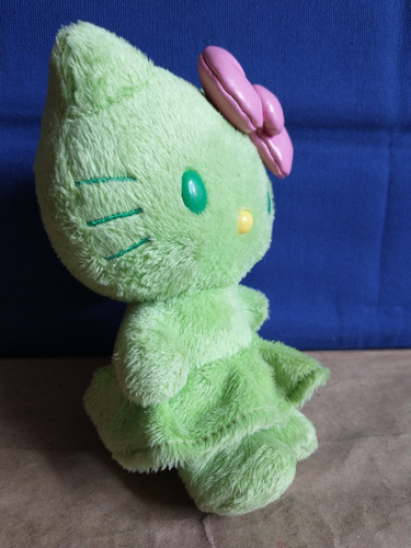Hello Kitty Verde Moño Rosa Bootleg (Usado)