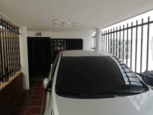 Venta De Casa En Palmera Del Norte, Norte De Cali, 3002.