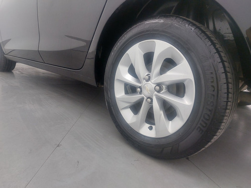 Chevrolet Onix 1.0 FLEX MANUAL