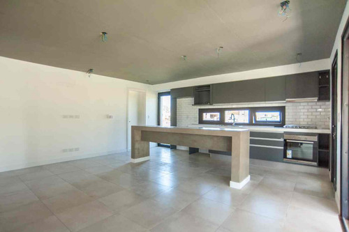 Imagen 12 de 30 de Casas En Venta En Venta-barrio Cerrado- City Bell