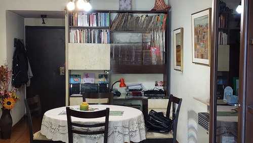 Departamento 4 Amb En Flores Excelente Ubicacion