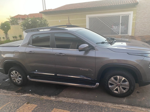 Imagem 1 de 7 de Fiat Toro Freedom 1.8 Flex Automática