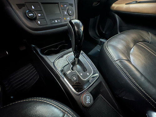 Fiat Linea 1.8 16v Absolute Flex Dualogic 4p