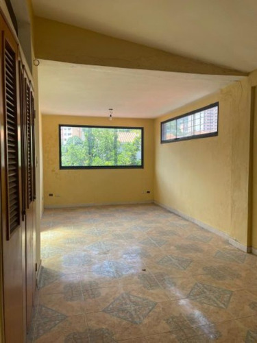 Mariana Castillo Vende Casa Urb. Sabana Larga, Valencia, Carabobo - Elc-089