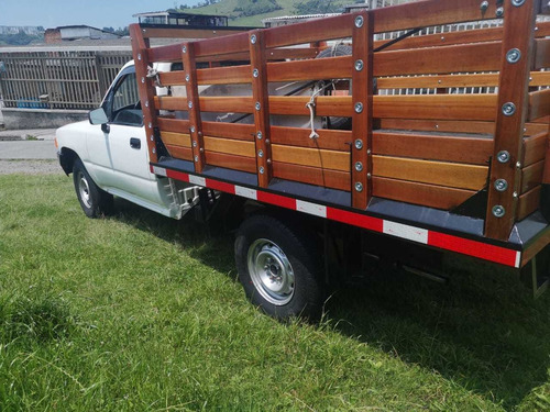 Toyota Hilux 1994 2.4l 117 Hp 4x2