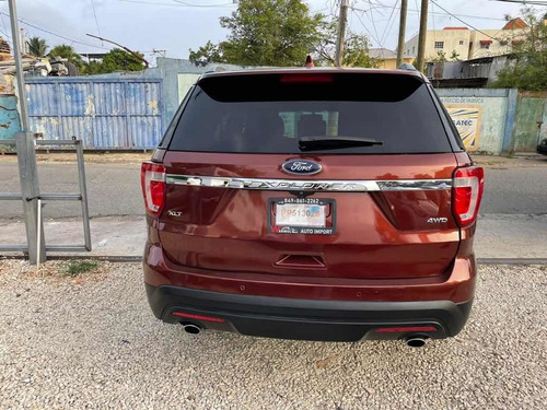 Imagen 3 de 14 de Ford Explorer 2016 Panorámica 4x4