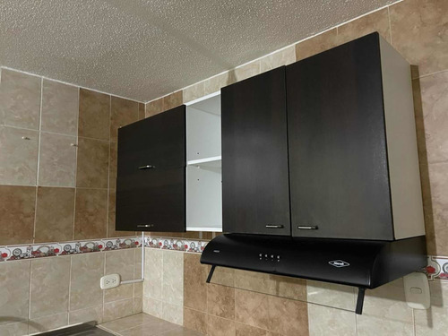 Imagen 13 de 14 de Casa De 3 Pisos, Con 3 Aptos Independ Y Garaje