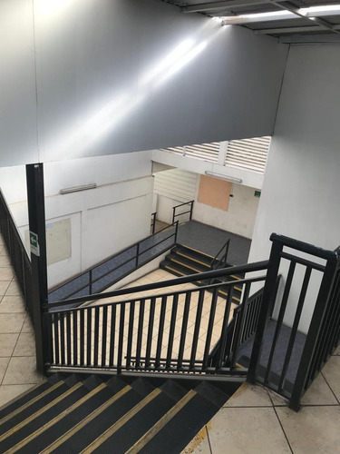 Se Vende Gran Construcción, Ideal Centro Medico, Oficinas,