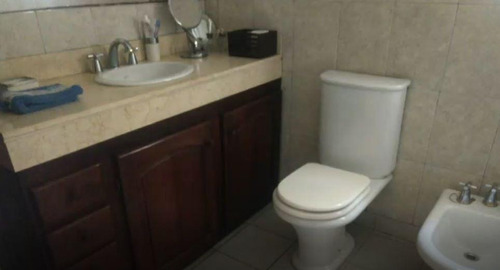 Casa Venta 2 Dormitoris 1 Baño, Patio Con Parrilla Y Cochera - Terreno 280 Mts 2 - Ringuelet