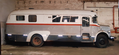 Imagen 2 de 15 de Mercedes Benz 1114 (911) Año 1969 Motor Home