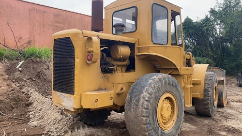 Imagem 4 de 4 de Pá Carregadeira Caterpillar 966