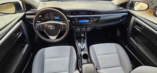 Toyota Corolla 1.8 Base At