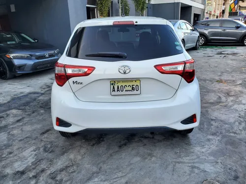 Toyota Vitz 2017