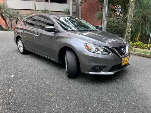 Nissan Sentra 1.8 B17 Fl Sense