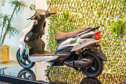 Imagem 11 de 14 de Scooter Elétrica Eko Hunter