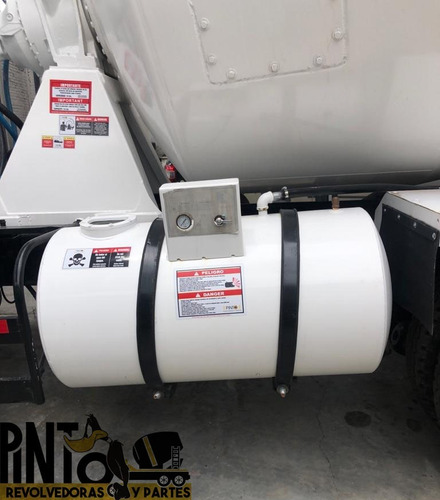 Tanque De Agua 450 Lst, Camión Trompo Peterbilt ,lengueta
