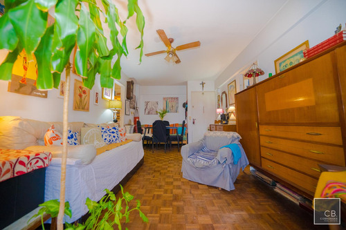 Departamento De 2 Ambientes De 53,73 M2. Piso Alto, Balcón. Cochera Fija. Apto Profesional. Flores