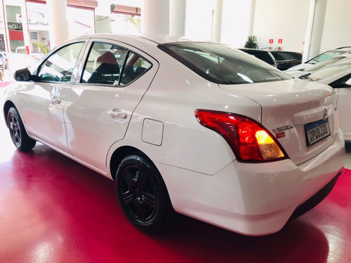 Imagem 6 de 12 de Nissan Versa 1.6s Completo 2019