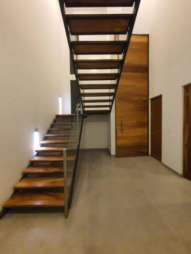 Casa En Renta Merida, Privada Yucatan Country Club.