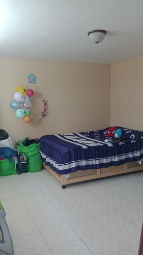 Casa En Venta Con 1 Departamento Independiente 180m2, Col. Jacarandas, Iztapalapa.