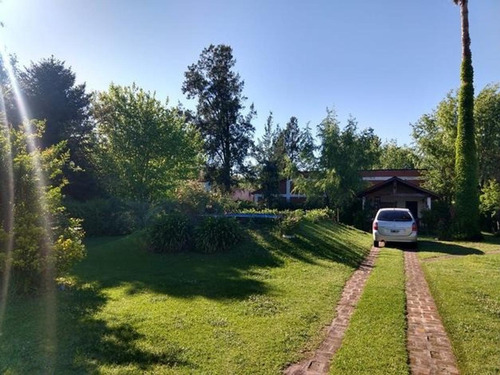 Imagen 7 de 30 de La Celia. Lote 1600m2. 4amb. Quincho/ Pileta/ Jardín
