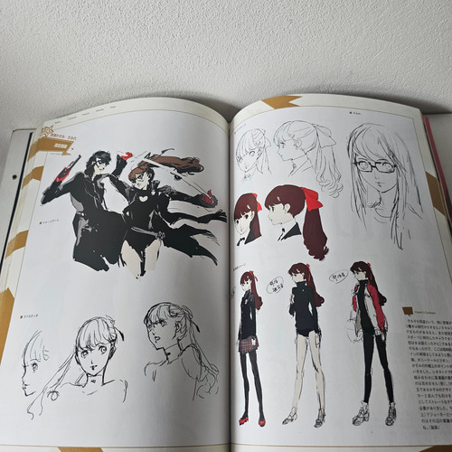 Persona 5: Royal Official Design Works - Artbook Original (Usado)