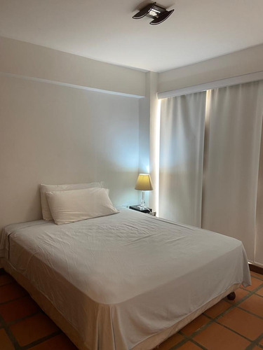 Aquiler Fijo. 1hab. Bello Apto. Terraza. Playa Moreno.