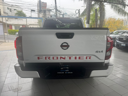 Nissan Frontier 2021