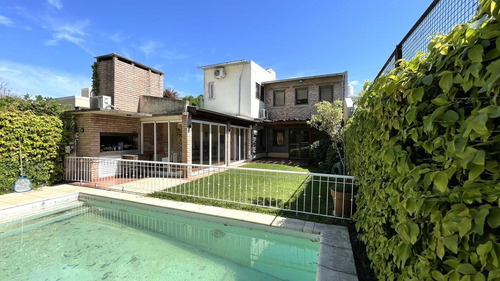 Imagen 30 de 30 de Casa De 4 Dormitorios En Venta Con Quincho Y Piscina Fisherton Cerca De Calle Córdoba