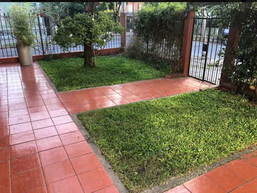 Venta De Casa En Parque Batlle Con 4 Dormitorios