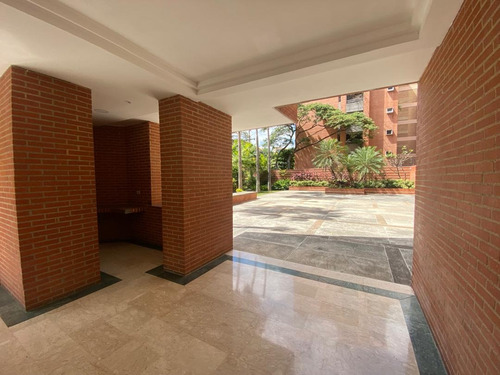 Excelente Apartamento Para Alquilar En Inmejorables Condiciones, Estratégicamente Ubicado En La Urb. Campo Alegre