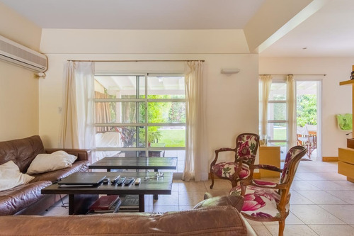 Imagen 16 de 30 de Hermosa Casa En Venta En Rincon Milberg, Barrio Jacaranda. 3 Dormitorios Mas Dependencia